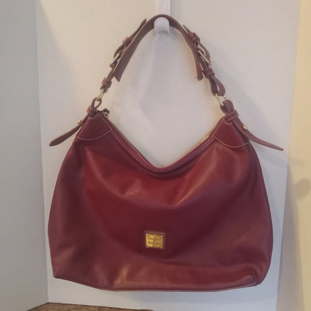 Vintage Dooney & Bourke Burgundy Pebbled Leather Hobo Style Shoulder Bag